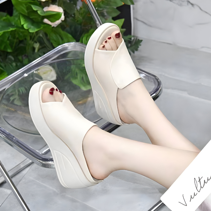 Beige (Nearly out of stock) / 11 (42 EU)