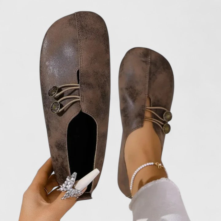 Dark Brown / 11