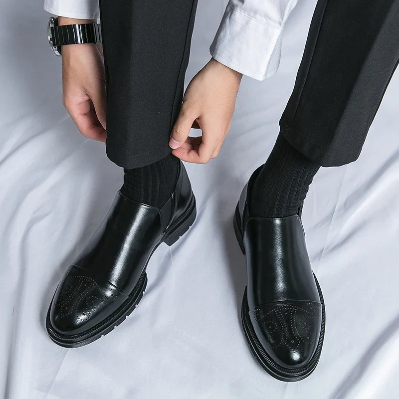 Black / 12.5