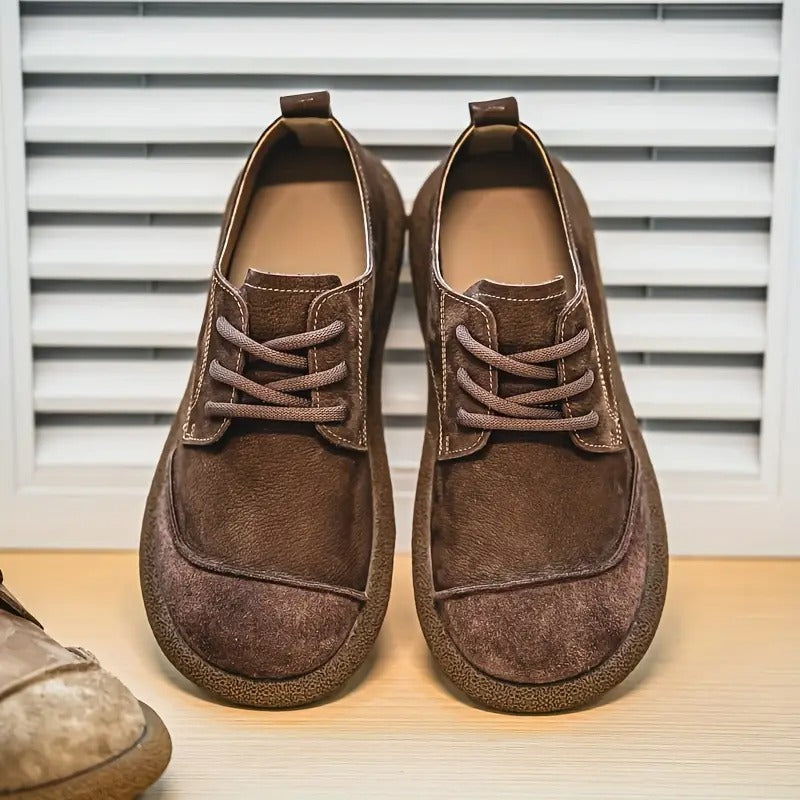 Brown / 46