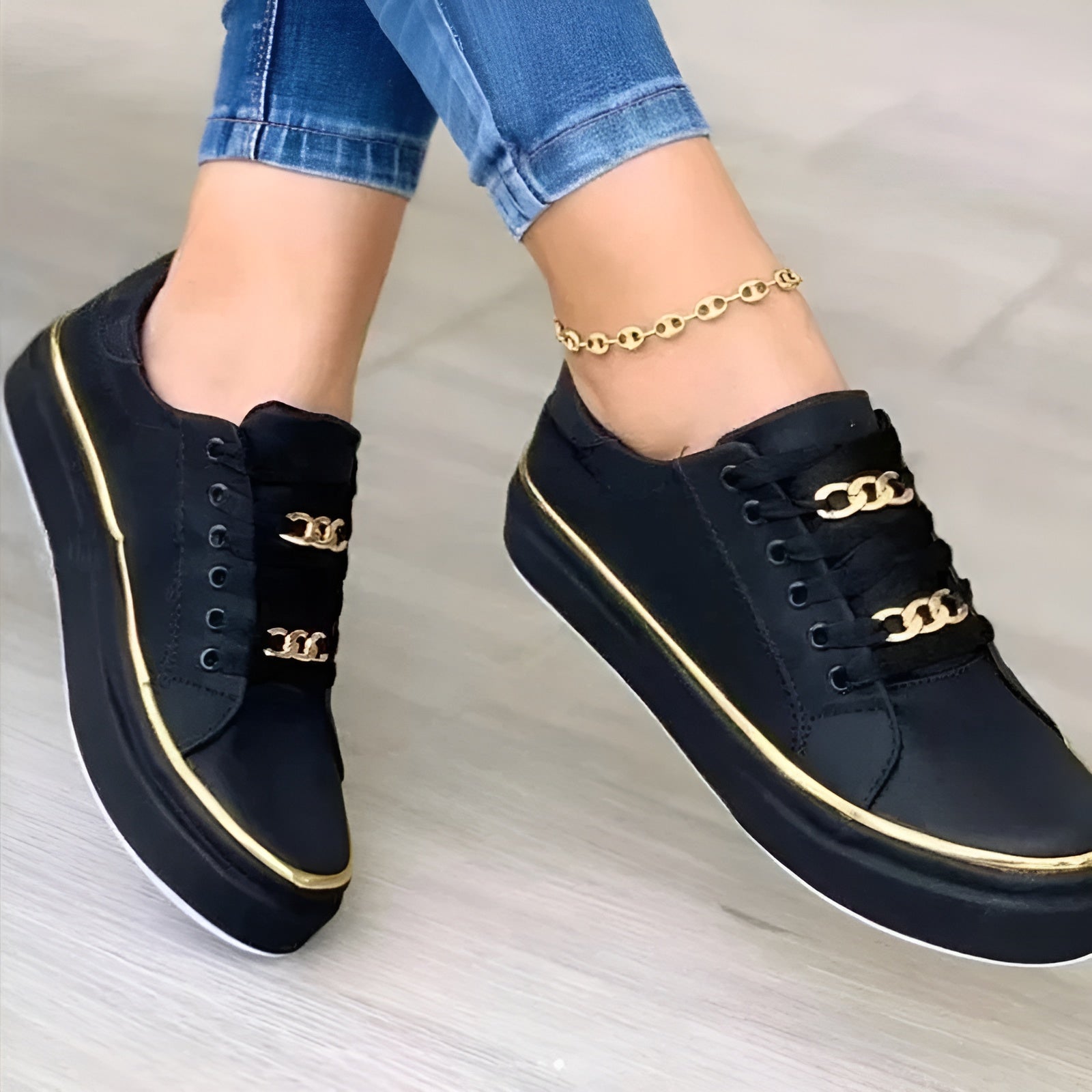 Black (almost sold out!) / 10