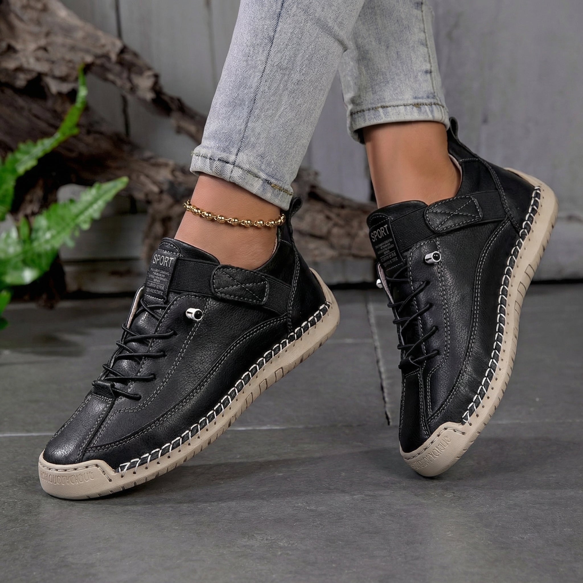 43 / Black / Beige